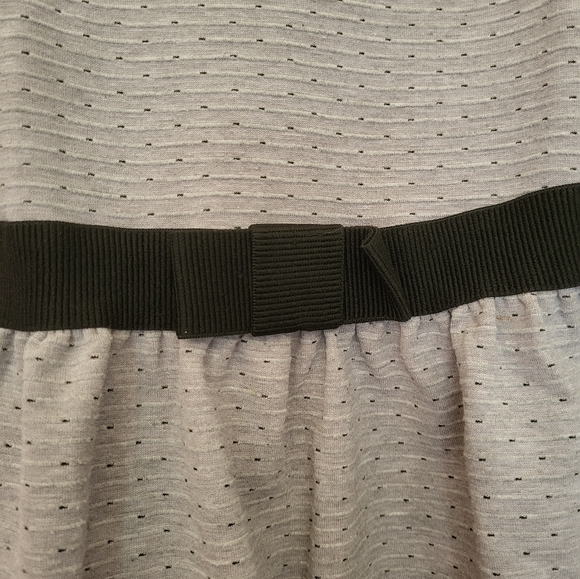 Grey dress with points - Picture 4 of 4